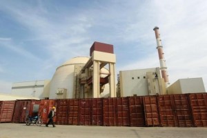 A Russian worker walks past the Bushehr nuclear power plant, 1,200 km (746 miles) south of Tehran October 26, 2010. REUTERS/Mehr News Agency/Majid Asgaripour