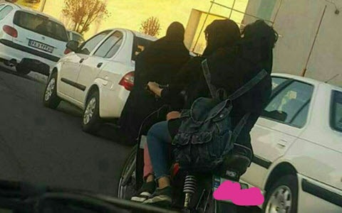 Iran: Two Girls Arrested for Motorcycling