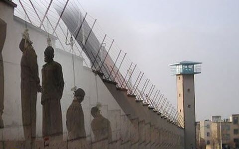 DHgOd0xWAAAZivX Execution of 7 Prisoners