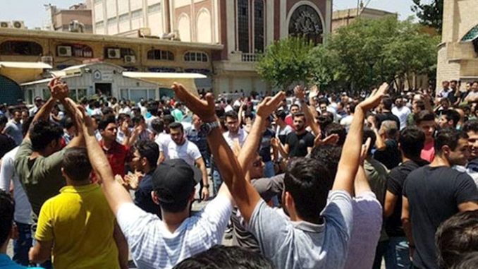 Tehran-Protests-Bazzar-June25