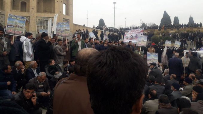 Iran-Demonstration-Farmers-Isfahan