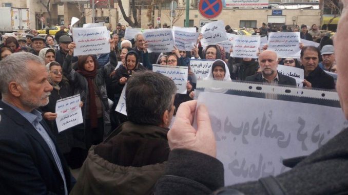 Iran-Demonstration-Retirees-Tehran
